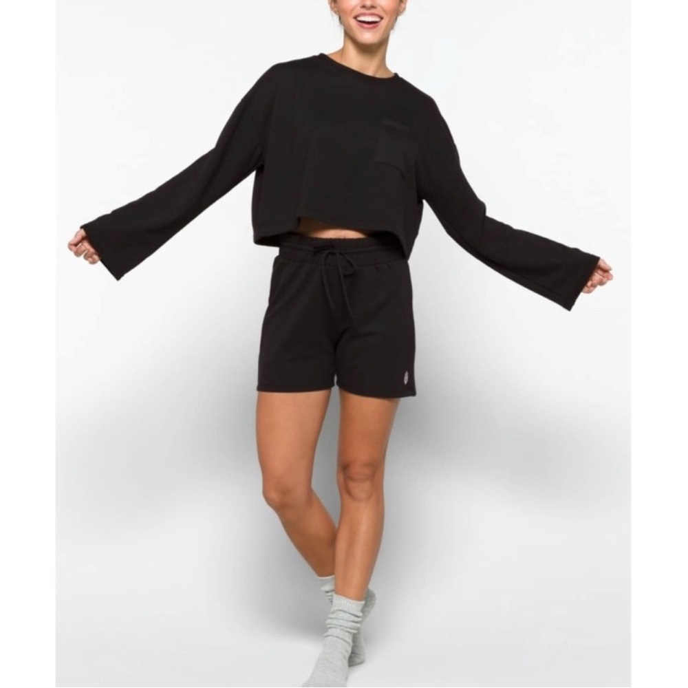 Free People Movement Set - Two-piece NWT - Picture 2 of 16